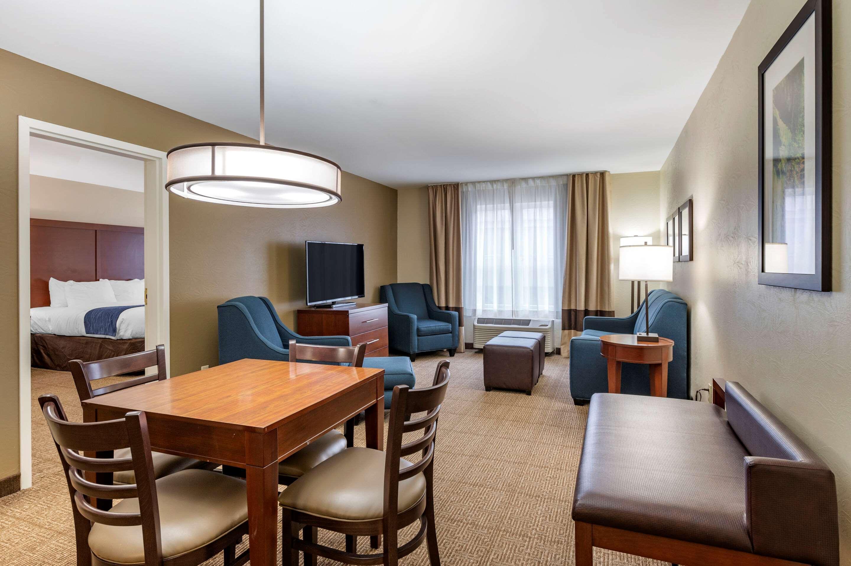 Comfort Inn & Suites Northern Kentucky Wilder Buitenkant foto