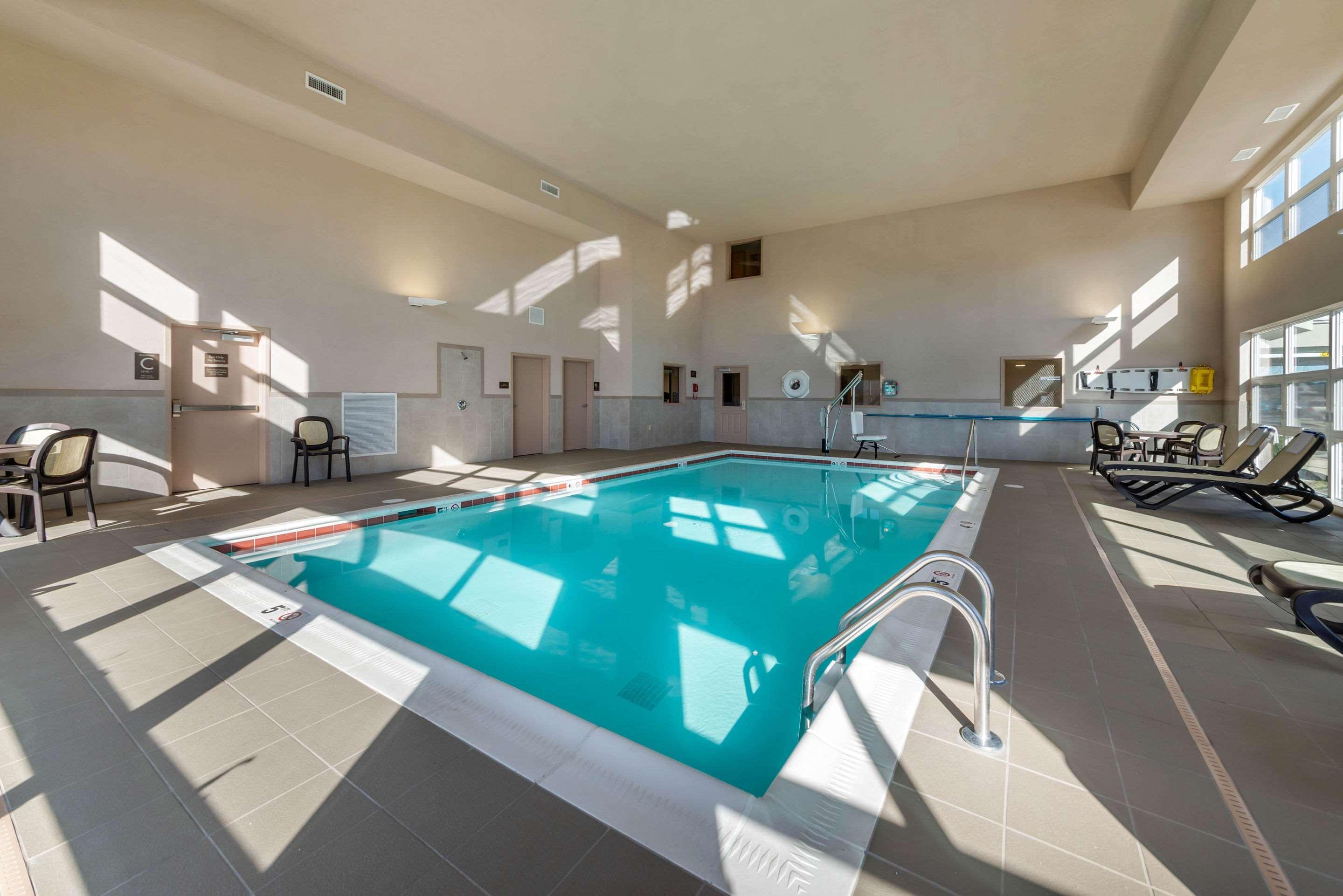 Comfort Inn & Suites Northern Kentucky Wilder Buitenkant foto