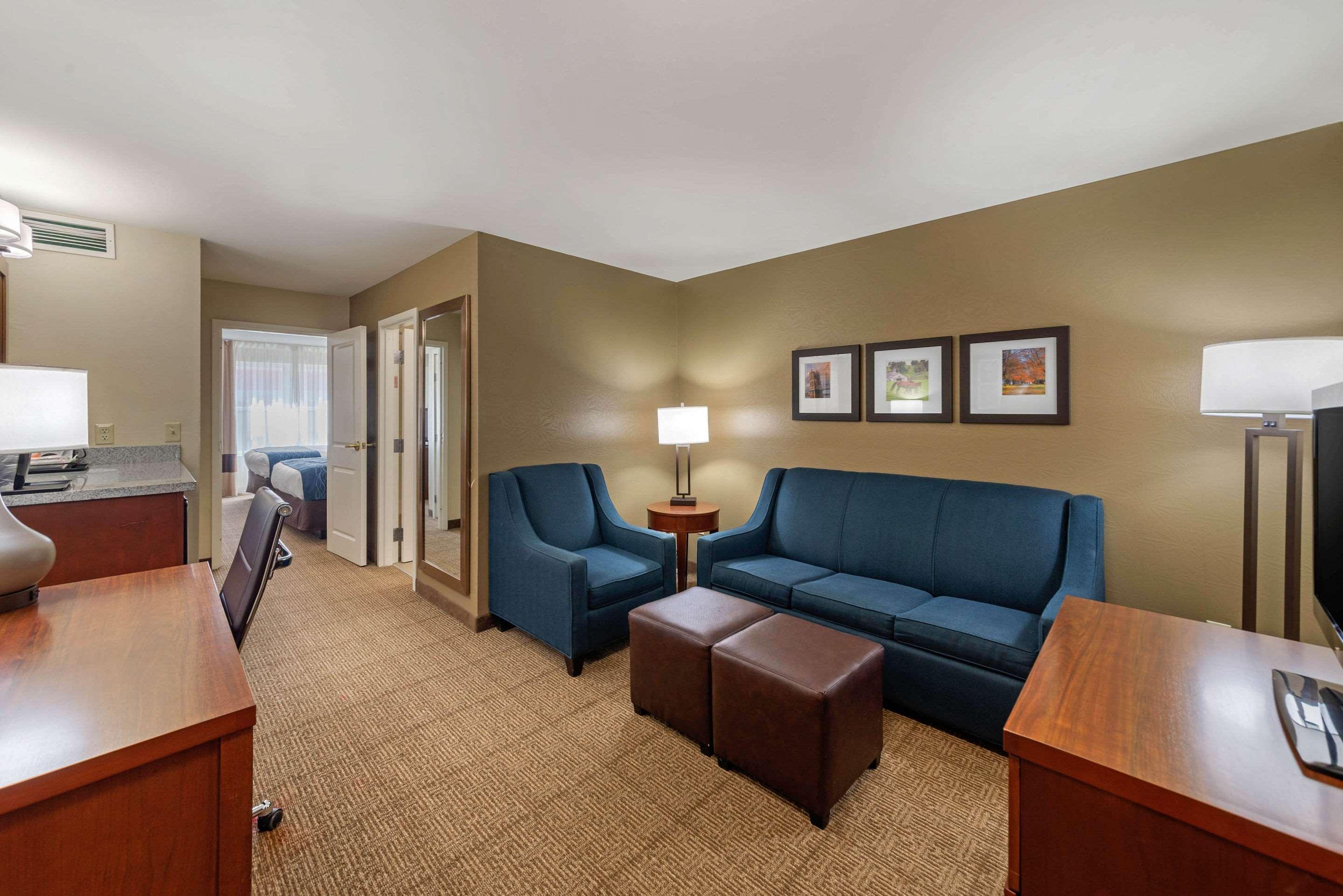 Comfort Inn & Suites Northern Kentucky Wilder Buitenkant foto