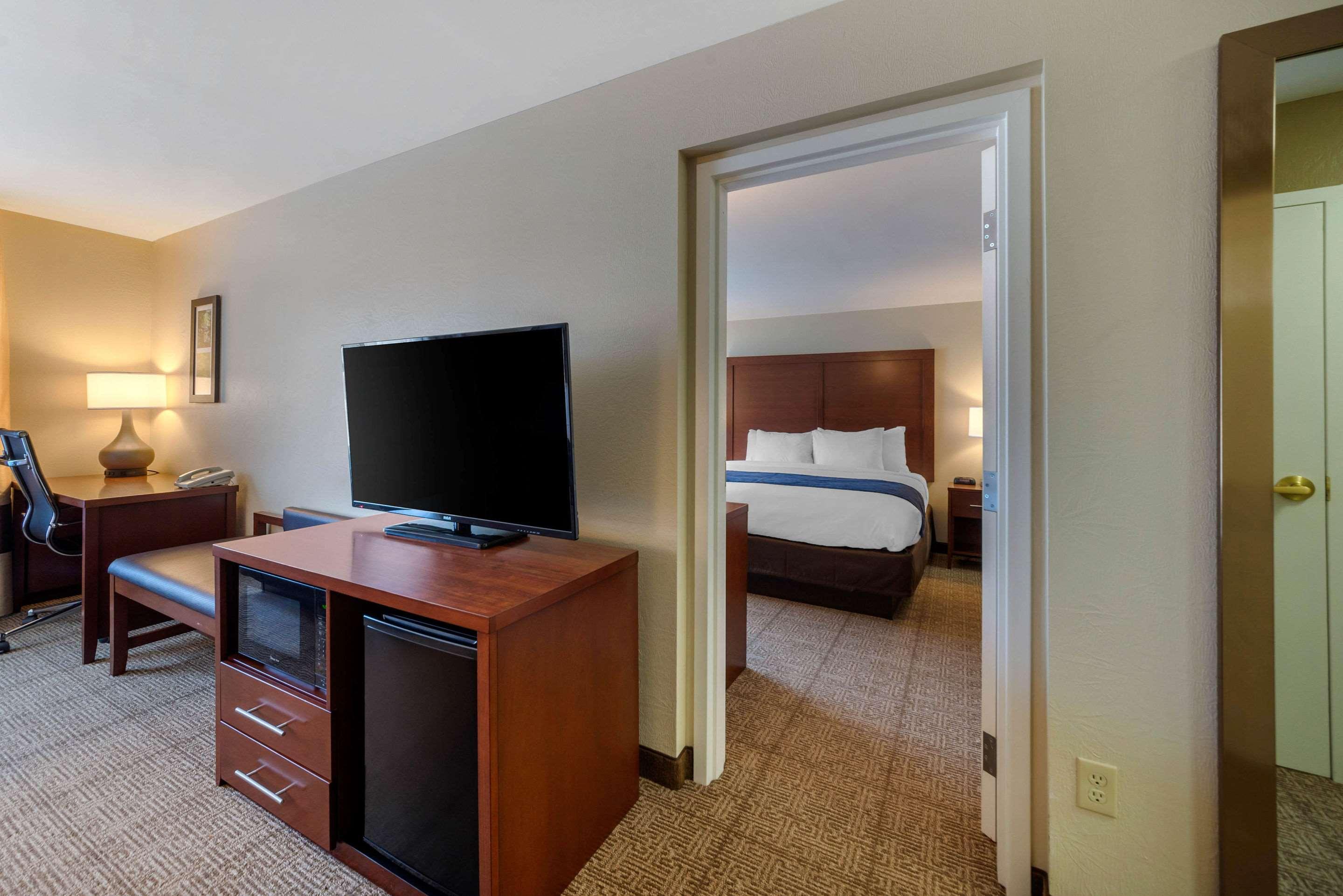 Comfort Inn & Suites Northern Kentucky Wilder Buitenkant foto